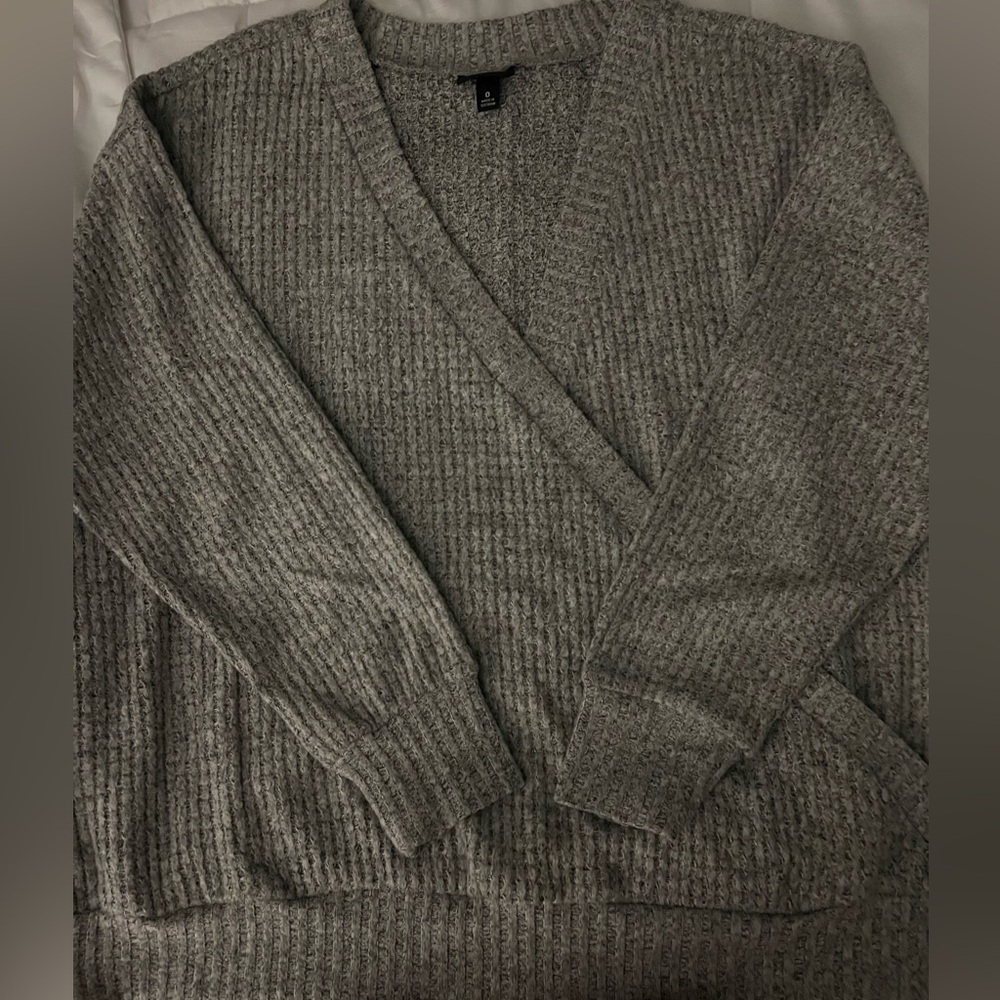 GUC Torrid gray Brushed Waffle Surplice. Size 0.